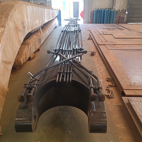 挖掘機(jī)加長臂改裝 挖掘機(jī)加長臂改裝