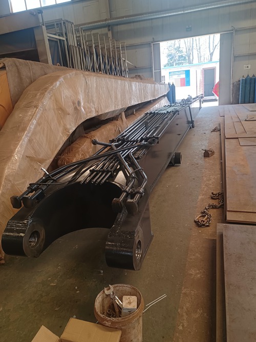 挖掘機(jī)加長臂改裝 挖掘機(jī)加長臂改裝